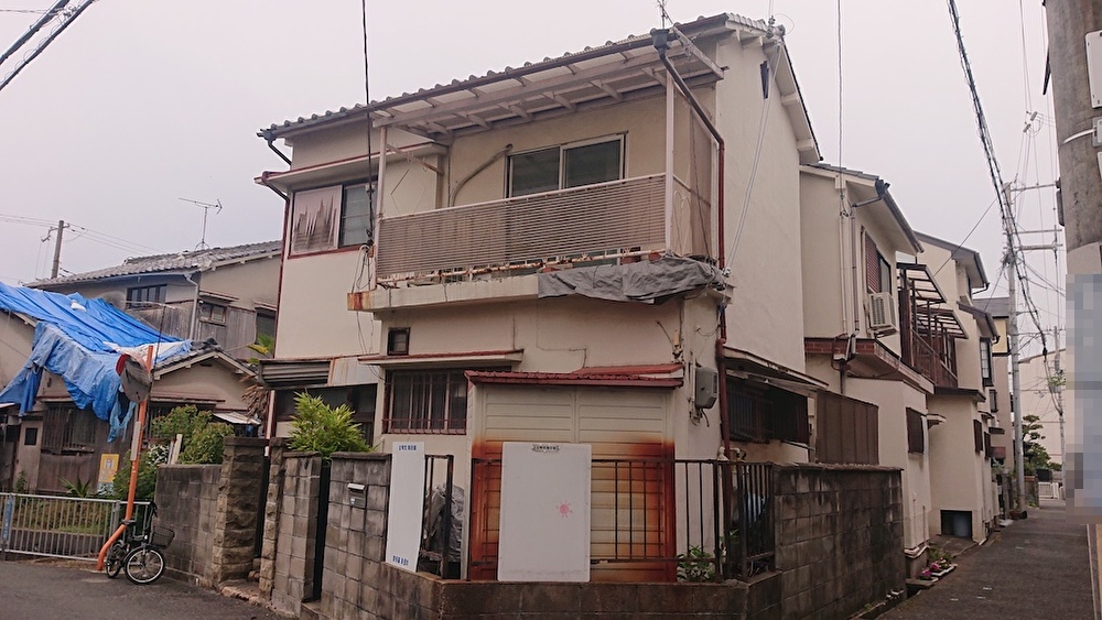 兵庫県尼崎市栗山町の空き家です
