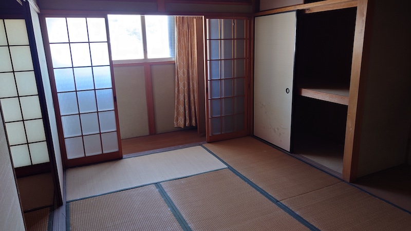 空き家を管理、押し入れ付きの和室